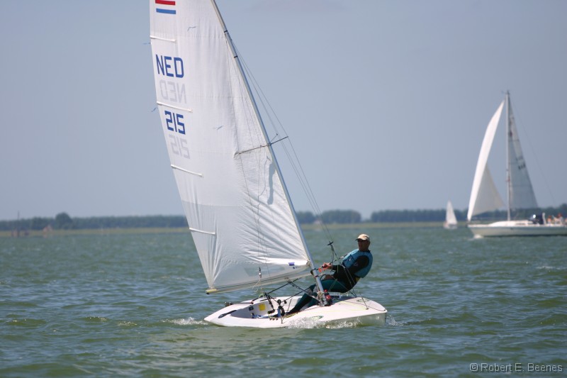 NED215-004 