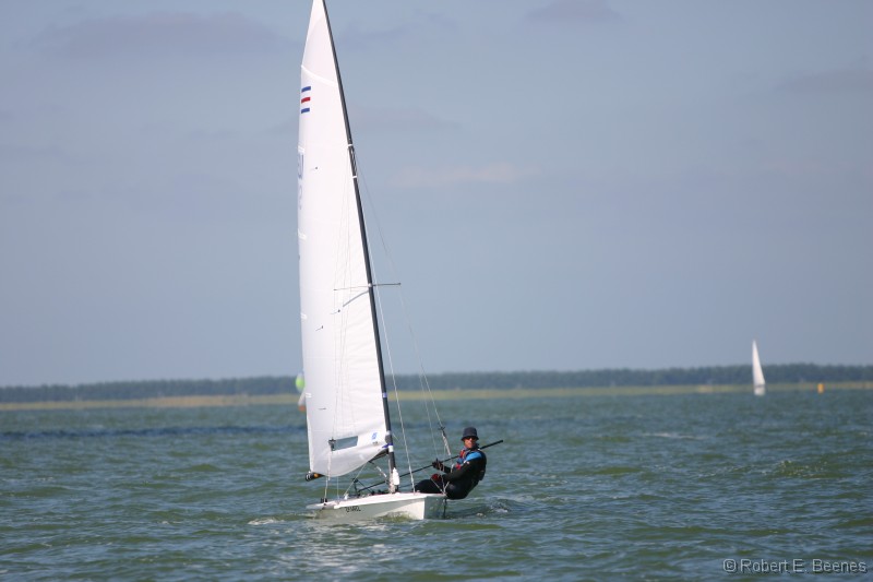 SUI087-002 